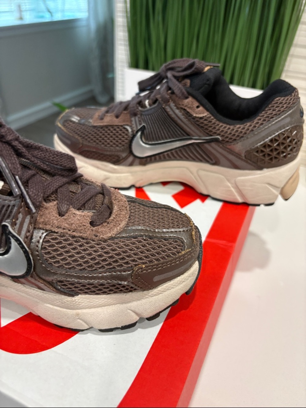Nike Zoom Vomero 5 - Picture 9 of 12